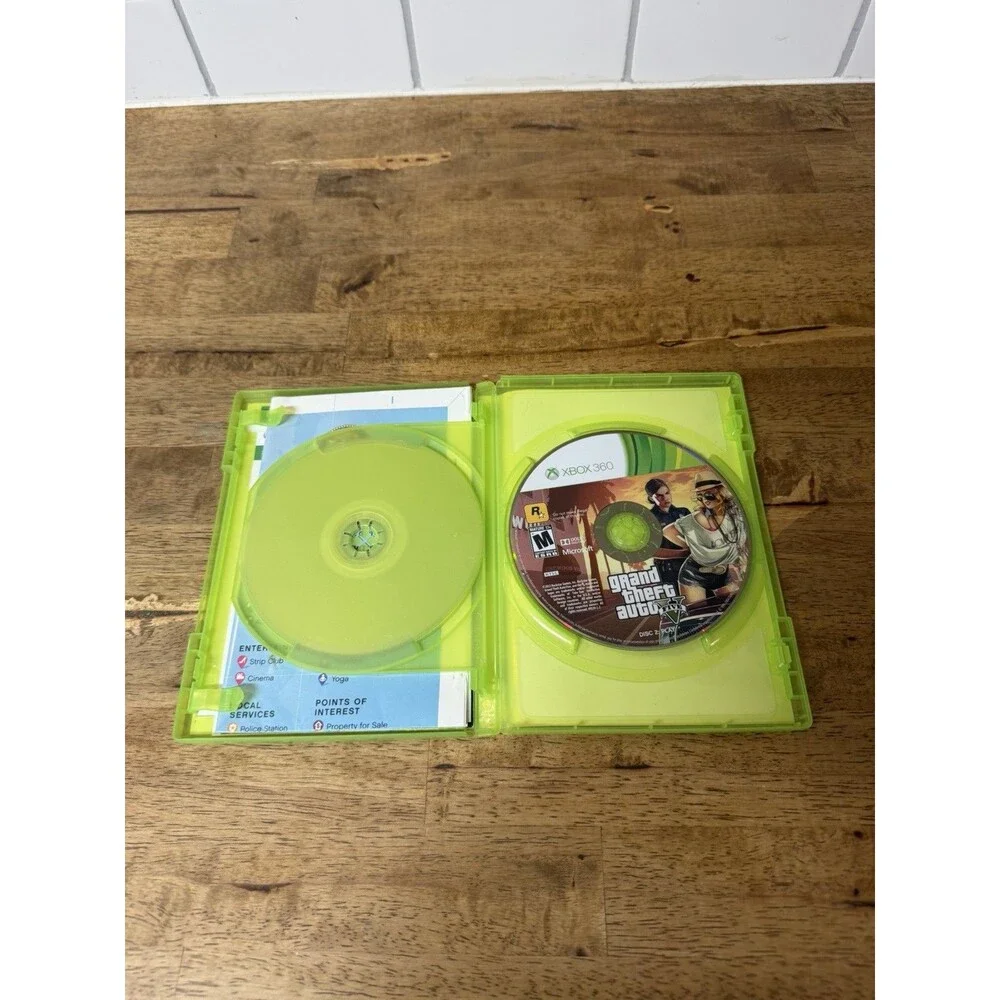Grand Theft Auto 5: Microsoft Xbox 360 Lot Of 2